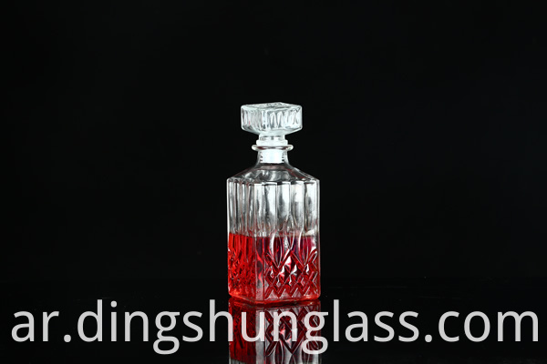 زجاجة النبيذ The Wine Bottle